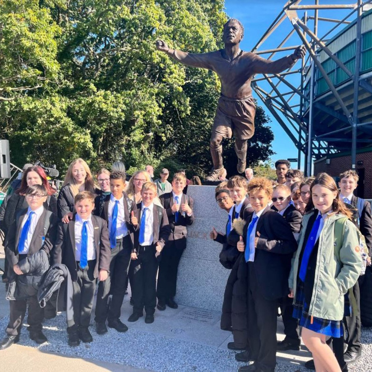 stoke-damerel-community-college-students-attend-unveiling-of-the-jack